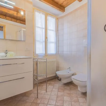 Casa Ferrari * Varenna